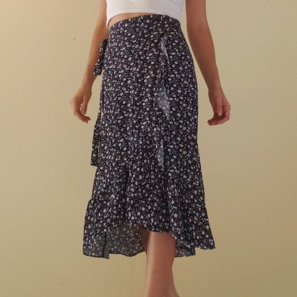 Madewell Navy Floral Midi Skirt